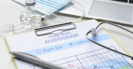 Audiogram - wskazania i przebieg badania słuchu, intepretacja wyników