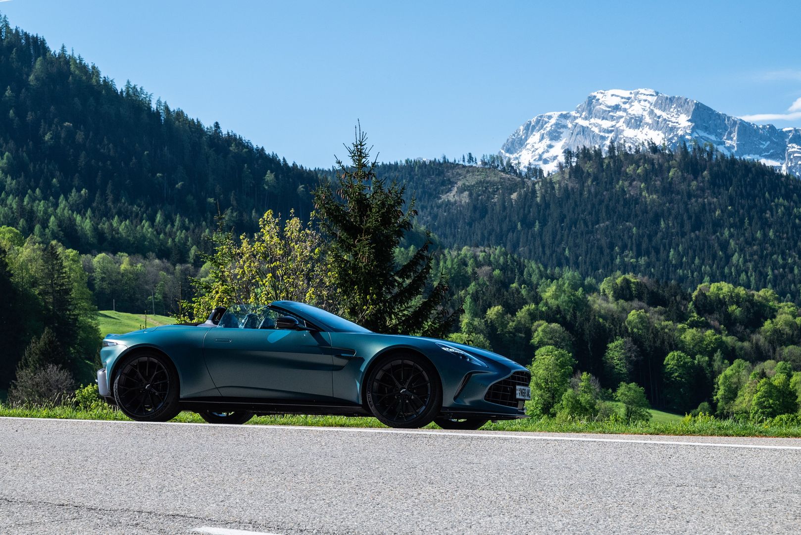 Aston Martin Vantage Roadster