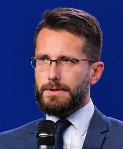 Nazwał Donalda Tuska "trollem". Wicerzecznik PiS tłumaczy