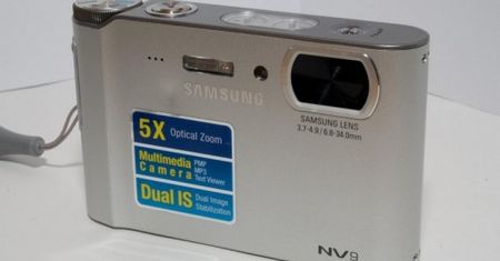 Test: Wszystkorobiący, kompaktowy Samsung NV9