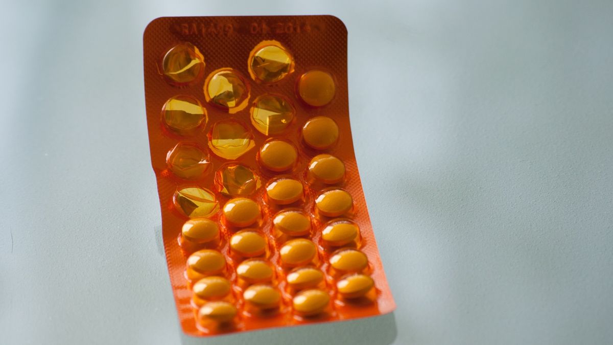 pills in a blister
pills in a yellow blister
olkaprill
Blister, Blister, Capsule, Healthcare And Medicine, Lifestyles, Medicine, Pill, Yellow