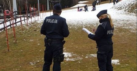 Nowe obostrzenia. Górale przybici. "Zamiast turystów po ulicach chodzą windykatorzy"