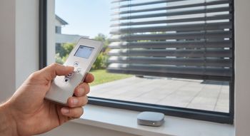 Rolety elektryczne zewnętrzne – wady i zalety. Ile kosztują?
