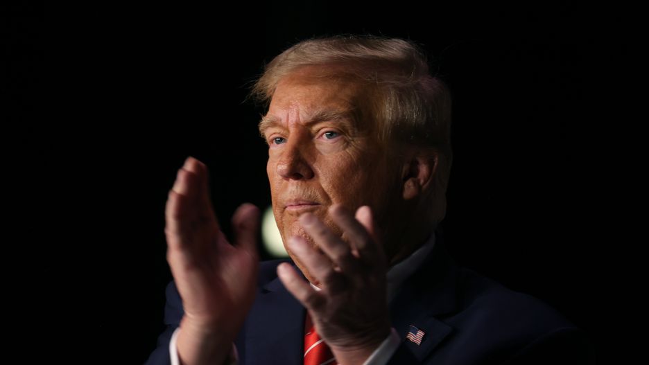 SIOUX CITY, IOWA - OCTOBER 29: Republican presidential candidate former U.S. President Donald Trump speaks to guests during a campaign event at the Orpheum Theater on October 29, 2023 in Sioux City, Iowa. On Saturday, Trump joined other Republican presidential candidates when he addressed Republican Jewish Coalition’s annual conference where his one-time vice president, Mike Pence, announced he was suspending his campaign. (Photo by Scott Olson/Getty Images)