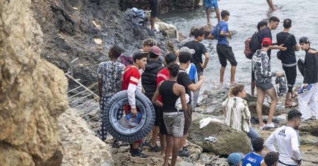 Ceuta pod presją. Granicę przekroczyło już 60 tys. migrantów