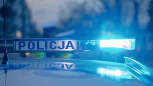 Cieszyn: Fatalna pomyłka kierowcy. Wjechał w witrynę solarium zamiast na parking