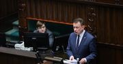 "Lumperia!". Błaszczak zaatakował z mównicy, dostało się Tuskowi