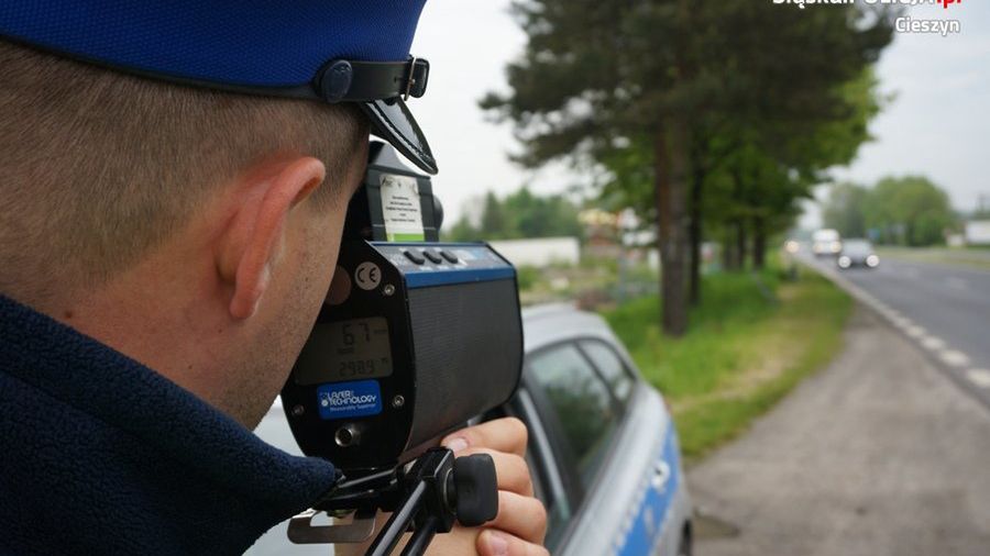 Śląsk. 106 km na godzinę - z taką prędkością 18-letni kierowca pędził przez Brenną.