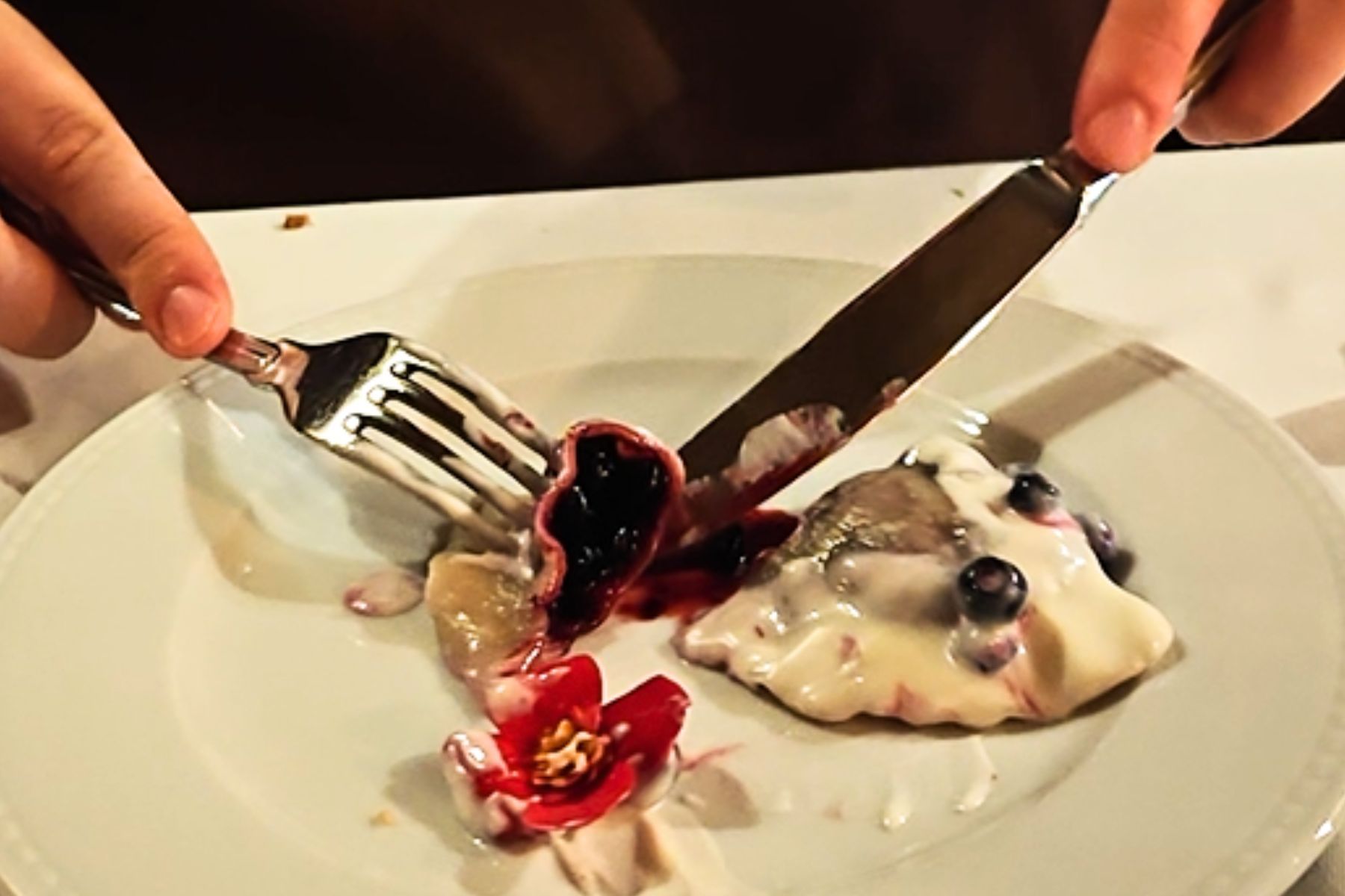 Pierogi z jagodami z restauracji "U Fukiera" Magdy Gessler