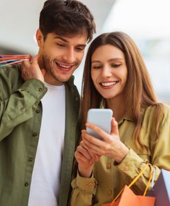 Kto nie ma appki, ten znika. E-sklepy pod presją nowoczesnych klientów