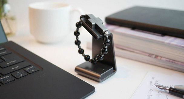 ClickToPray eRosary - elektroniczny smart różaniec w Polsce za 449 zł (wideo)