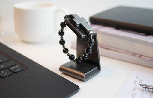 ClickToPray eRosary - elektroniczny smart różaniec w Polsce za 449 zł (wideo)