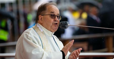 Przełom u Tadeusza Rydzyka. Od teraz będzie też ZBIERAŁ DATKI ONLINE: "Pracujemy na niebo dla każdego z nas"