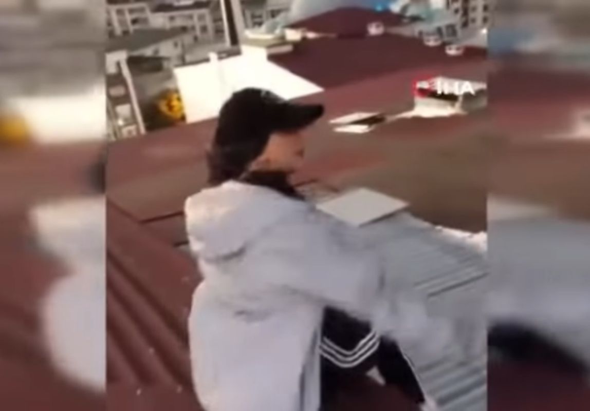 Nagrywały filmik na TikToka z dachu budynku. 23-latka spadła z 9. piętra