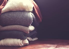 Jak prać swetry? Praktyczny poradnik