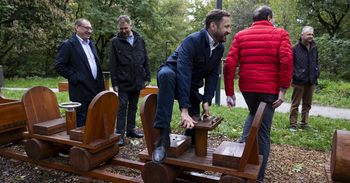 Kraków: Park Łokietka otwarty: nowe miejsce do rekreacji, ale ze śladami swojej historii