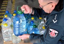 Służby zabezpieczyły 156 litrów nielegalnego alkoholu. Teraz skorzysta z niego szpital