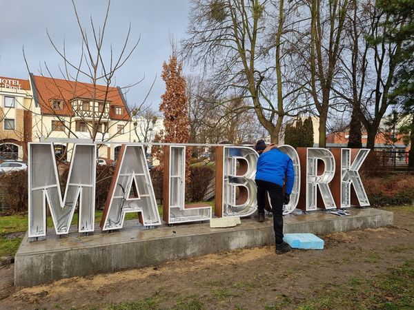 Śmieją się z Malborka. Wszystko przez nową atrakcję