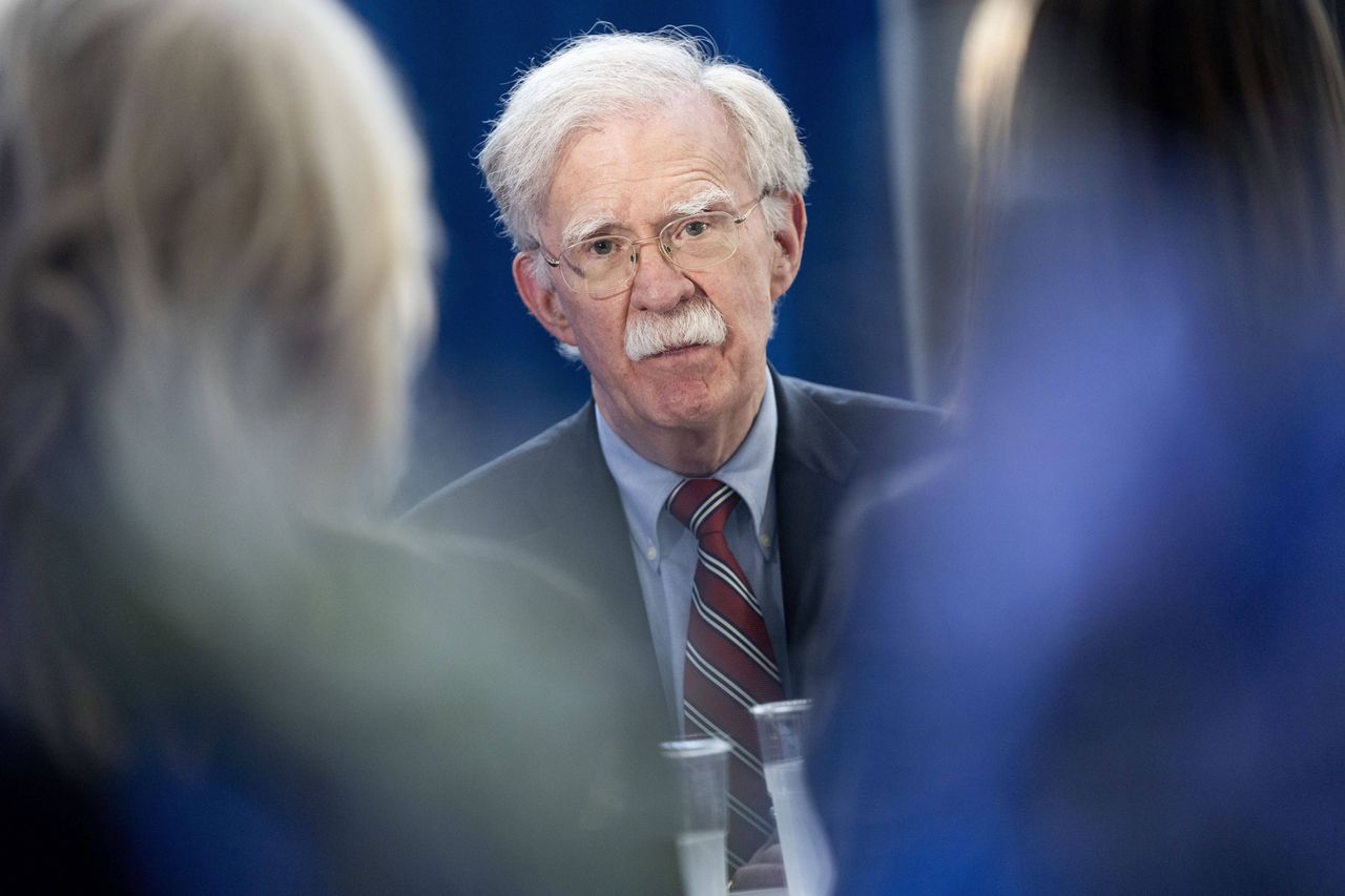 Były doradca Trumpa oskarżony. Bolton miał ujawnić tajne informacje