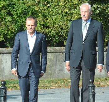 Andrzej Olechowski nie żyje. Tak pożegnał go Donald Tusk