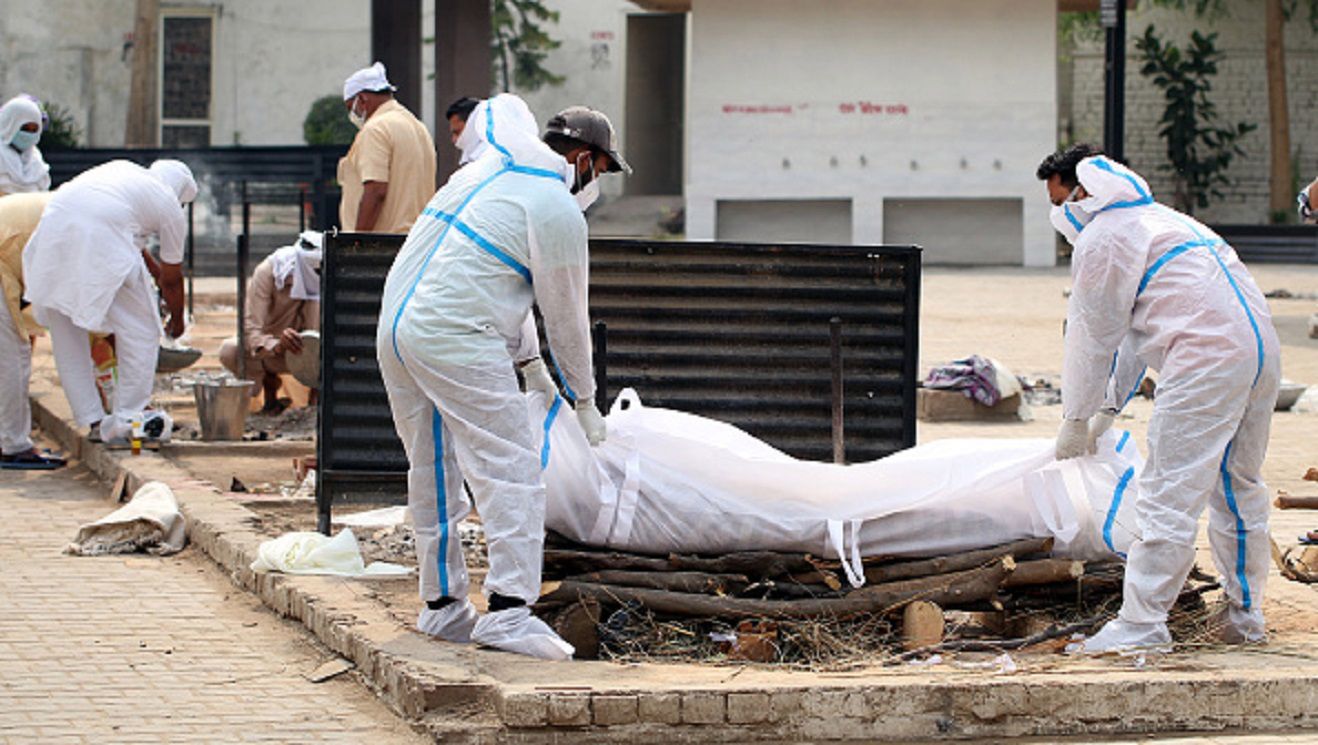 Koronawirus w Indiach. Odnotowano przypadki &quot;czarnej grzybicy&quot;