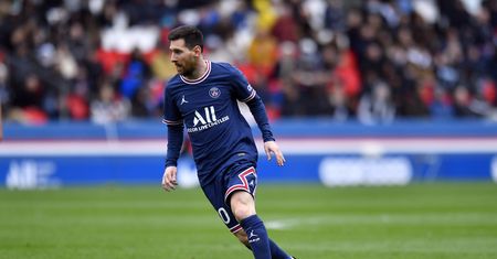 Tak Leo Messi pokazał się na lotnisku. Strój warty fortunę! Zdjęcia obiegły świat