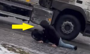 Walczył o życie na chodniku. Nagranie z Inowrocławia