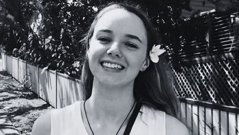 Influencerka zdecydowała się na "wolny poród" i zmarła. O jej życie walczyło 24 lekarzy