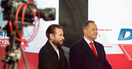 Stanowski wyśmiał Trzaskowskiego. Tłum zareagował entuzjastycznie