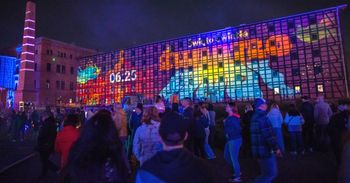 Bydgoszcz: Święto Światła Światłowody. Mapping 3D na Młynach Rothera