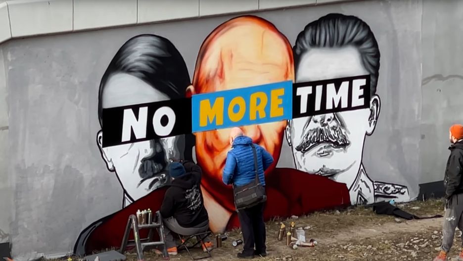 Antywojenny mural w Gdańsku popularny w sieci. "No more time" 