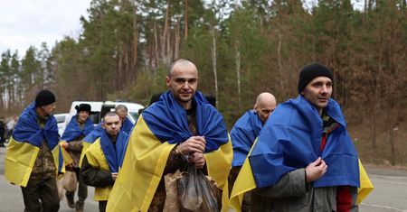 "175 obrońców wróciło do domu". Ukraina potwierdza wymianę z Rosją