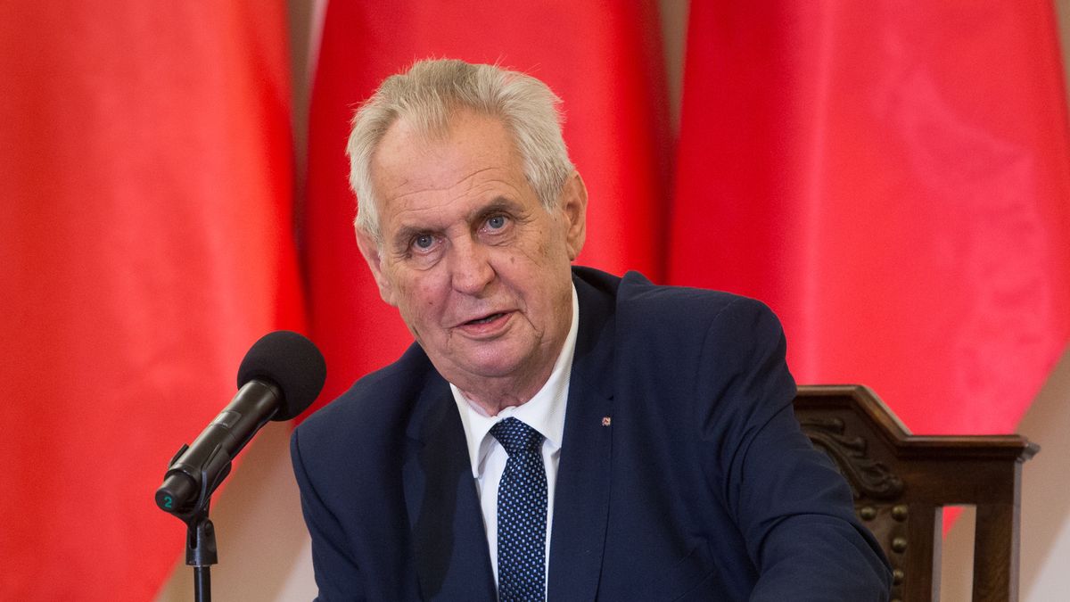 Prezydent Czech Milos Zeman nie przebierał w słowach. Ostro skrytykował transseksualistów