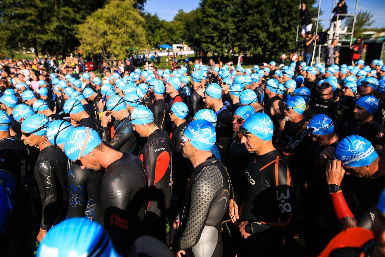 Poznań: Enea IRONMAN 70.3. Płyną, jadą na rowerze i biegną