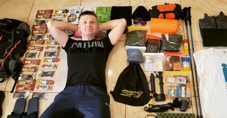 Przejdzie 500 km Głównym Szlakiem Beskidzkim, by pomóc podopiecznym Hospicjum dla Dzieci im. Małego Księcia