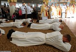 Wstrząsające wyznania polskich kleryków. "Wiarę straciłem w seminarium w Legnicy"