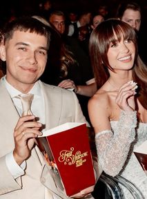 Friz zdradził, co podarował swoim "weselnym" gościom. "Zobaczcie, jakie piękne"