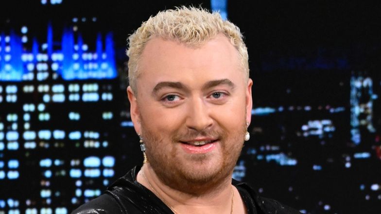 Sam Smith szokuje awangardową stylizacją na lotnisku