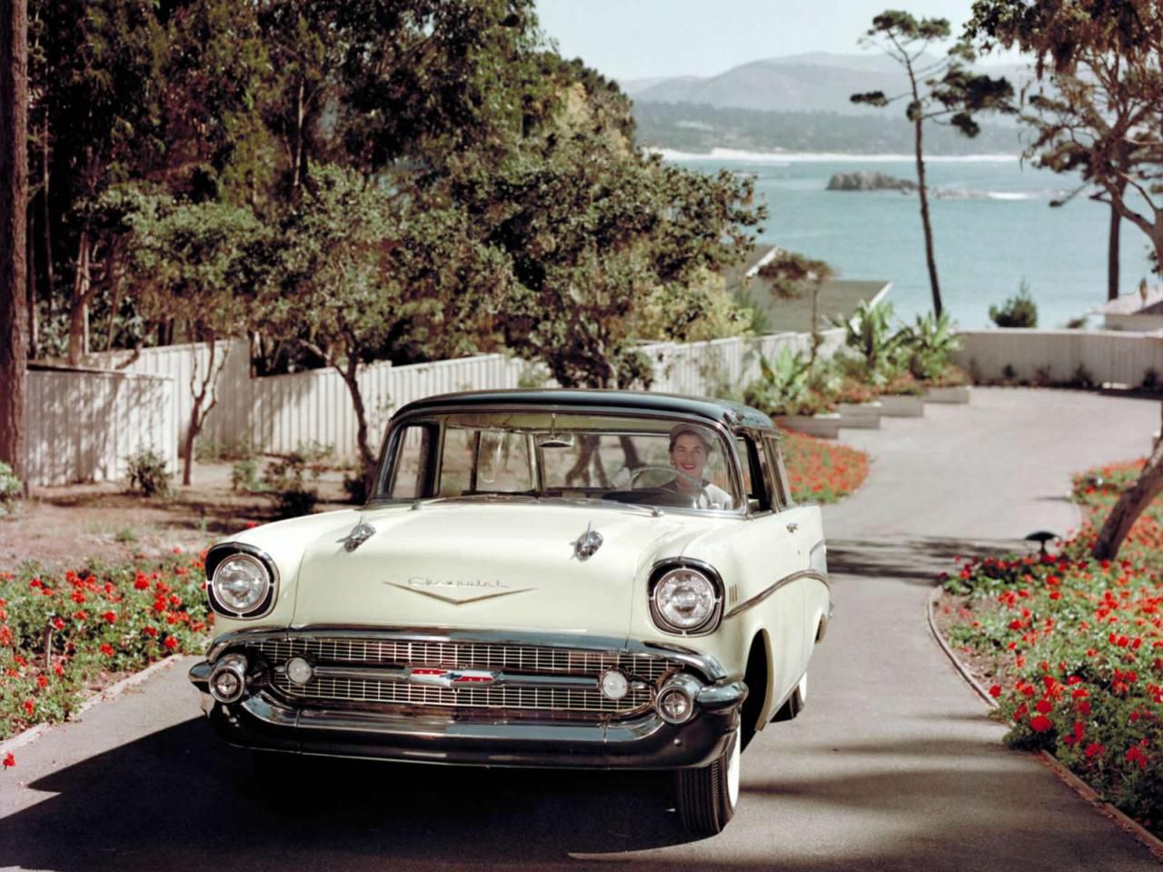 1957 Chevrolet Nomad (fot. mycarpictures.org)