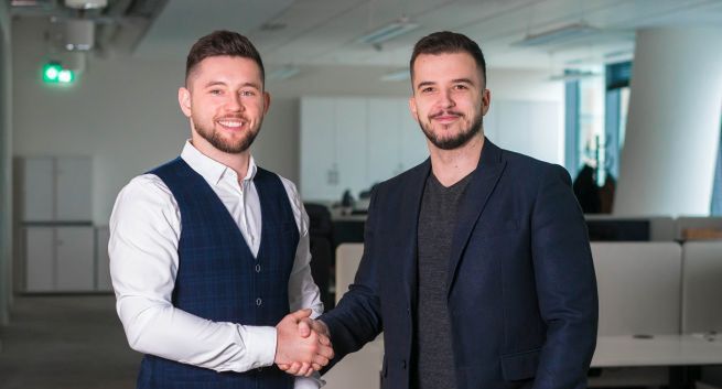 Kacperczyk i Kozłowski z „Super Expressu” do Iberionu