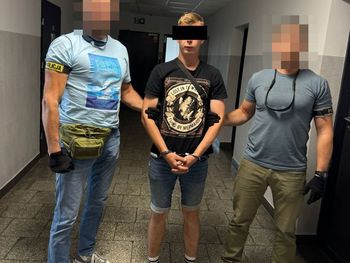 Lublin: Zapłacił taksówkarzowi z Zimbabwe fałszywą stówką, ale nie wyszło i musiał uciekać. 25-latek został aresztowany