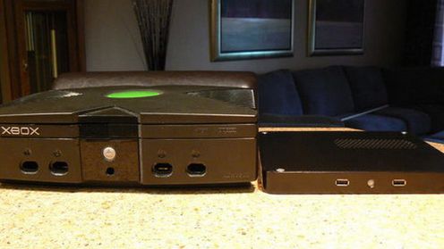 Miniaturowy Xbox o grubości 1-cala 1