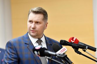 Pensje nauczycieli. Czarnek: przed świętami propozycje dot. zmian w wynagrodzeniach