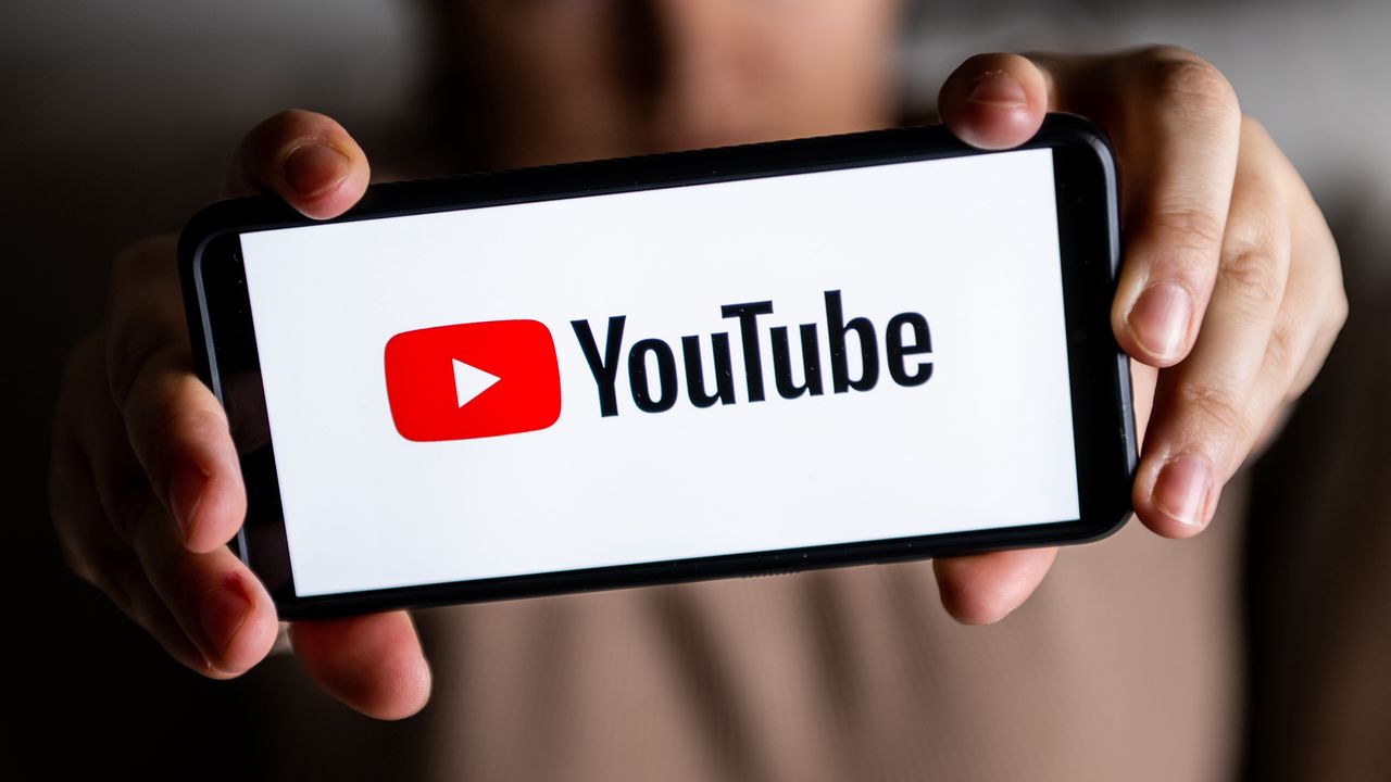 YouTube dostał nową eksperymentalną funkcję (Mateusz Slodkowski/SOPA Images/LightRocket via Getty Images)