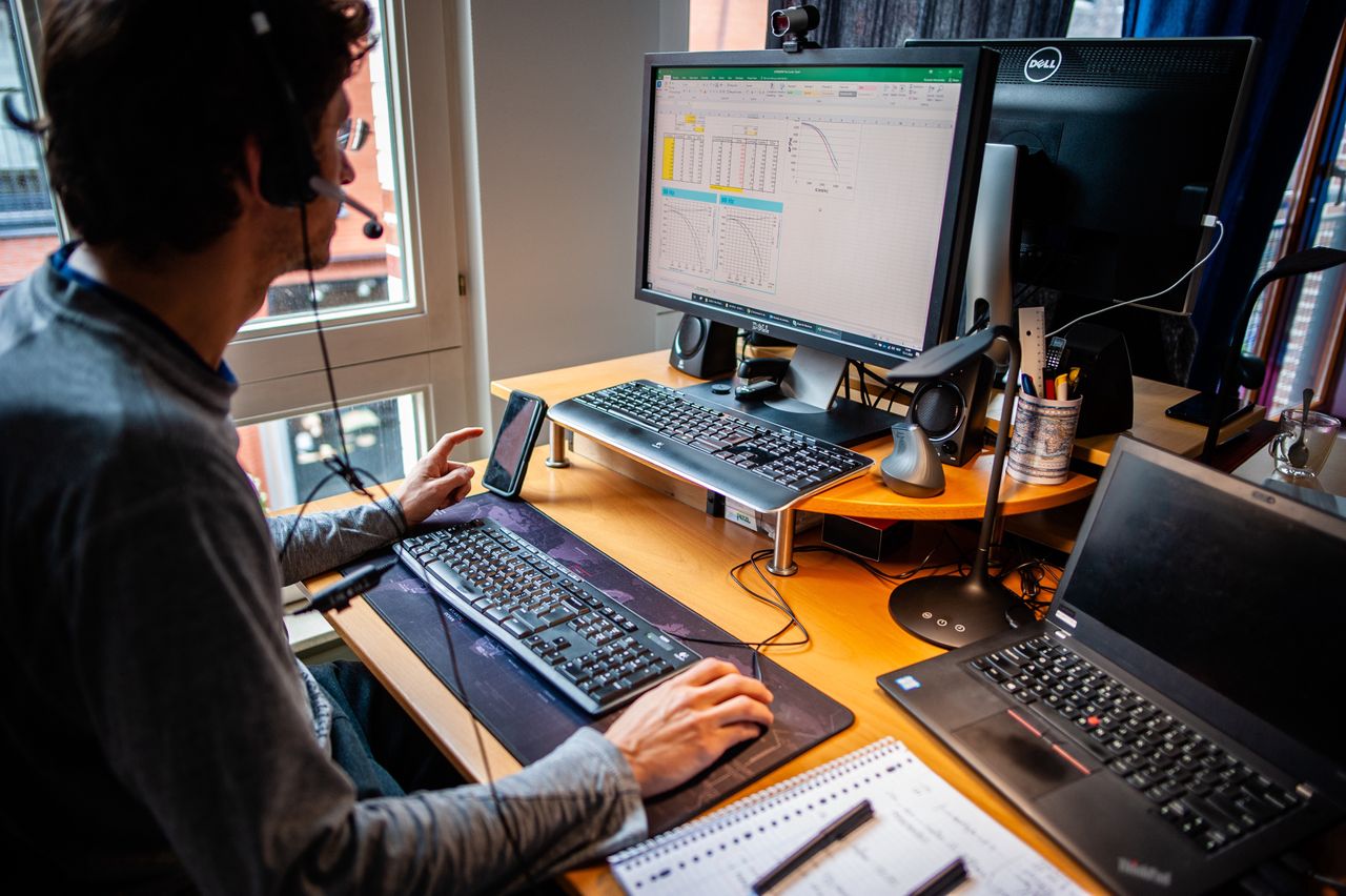 Pracownicy zdalni płacą więcej za prąd. Nadzieja na zmiany w przepisach niewielka