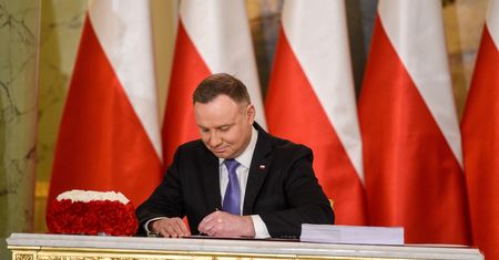 Przyjmują nowe prawo w rekordowym tempie. "To niemal tyle, ile przez całe lata 90."