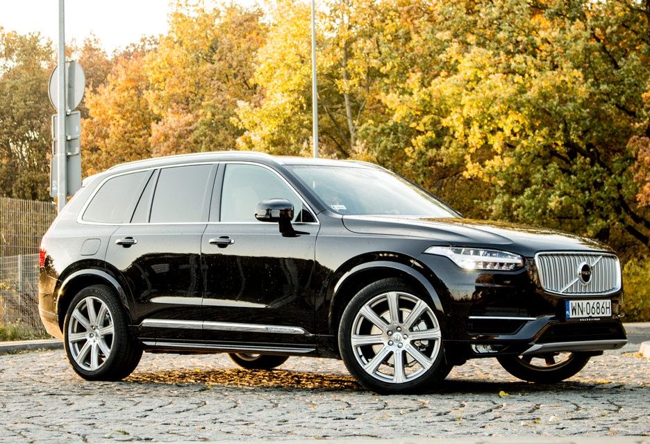 Volvo XC90 - rzut z boku