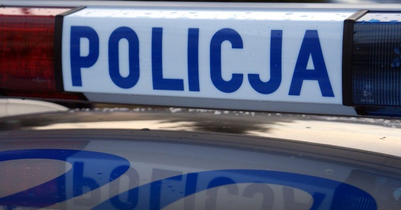 Baligród: Dramat przy posterunku. Nie żyje policjant z Podkarpacia