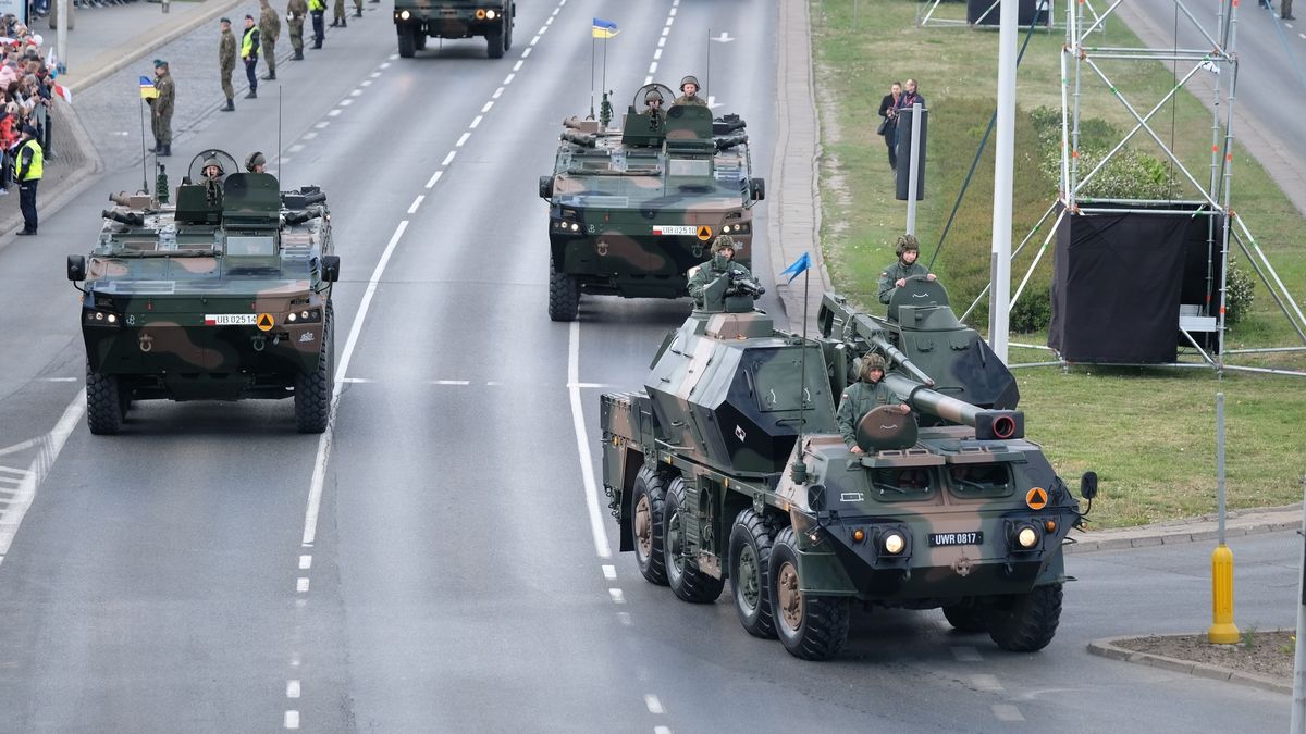 Pojazdów kołowych na defiladzie podczas obchodów Święta Wojska Polskiego nie zabraknie. Coś się znajdzie dla "samochodziarzy".