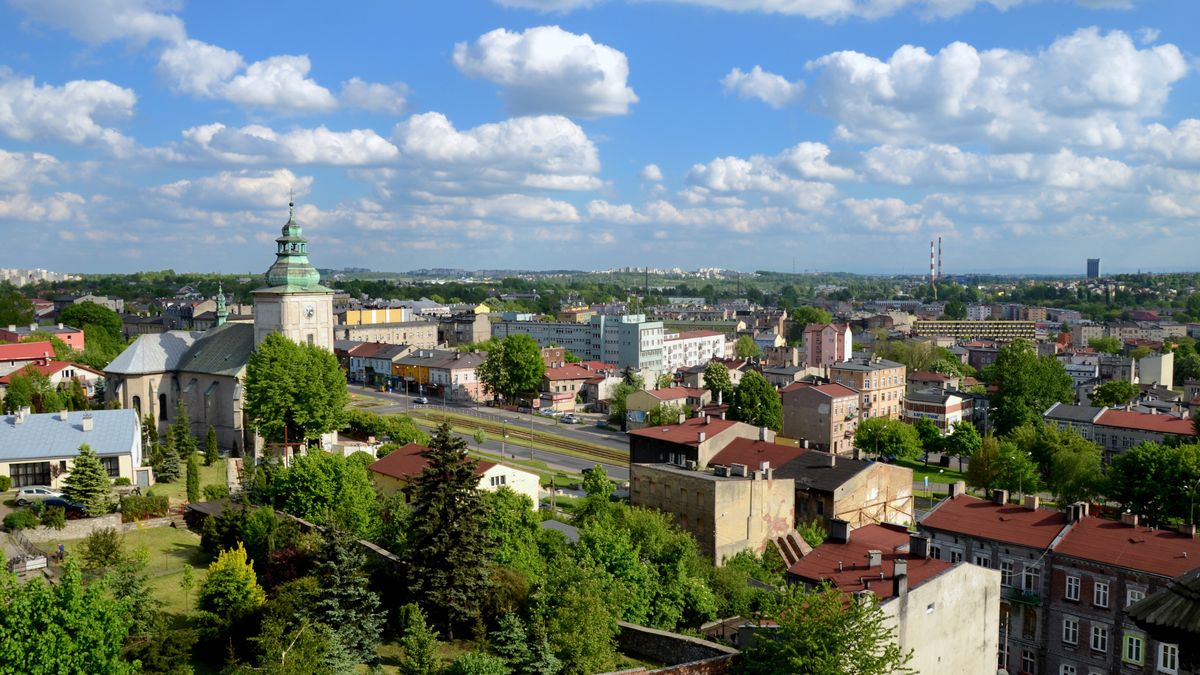 miasto, panorama, zabudowa, widok, chmury, niebo, polska, domy, horyzont, drzewa, dach, komin, ulica, niebieski, sklepienie, kamienica, miejski, krajobraz, droga